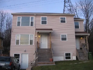 7071 quinpool rd, amazing view of arm Image# 3