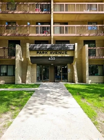 Downtown 2Bed Condo-703 430 5th Avenue North-SASKATOON Image# 12