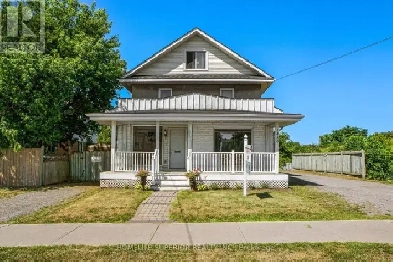 Legal 2-Unit Home with Commercial Use Potential Image# 1