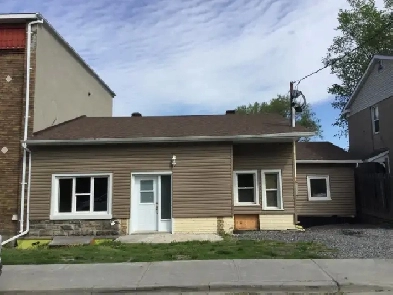 Hospital Area - Within Walking Distance to Downtown Image# 1