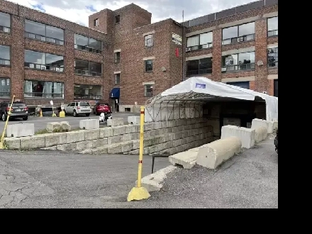 (10.24pi2) Entrepot de 10.24 pc Montreal Saint-Ambroise Montréa Image# 1