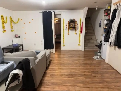 basement for rent five minutes walk from Whitehorn Station Image# 6