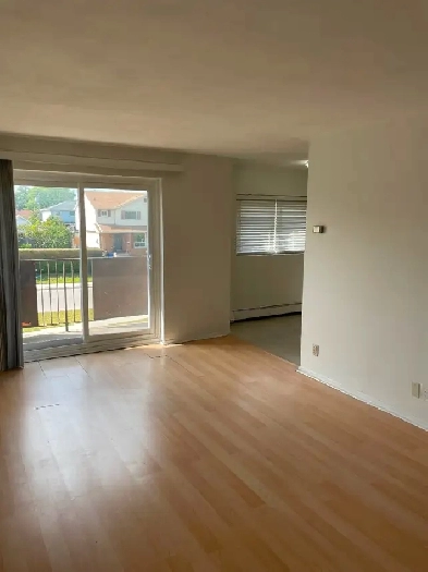 Quiet Mature Building $1800.00 All in 2 bed Image# 3