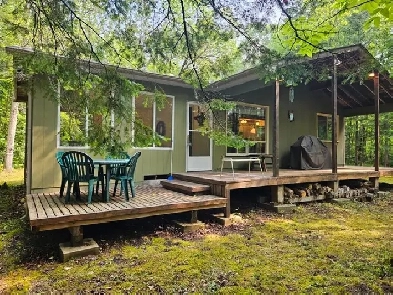 PINING FOR AUGLEN PARK, LAC DU BONNET Image# 10