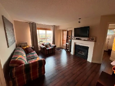 $2300 per month next to Mount Royal University (MRU) Image# 4