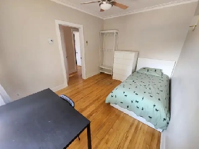 furnished room for rent/ chambre meubler a louer Image# 8