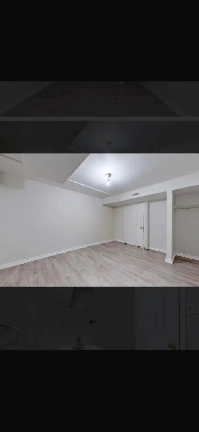 Scarborough warden and Lawrence for rent3beds main floor fo Image# 3