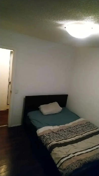 Furnished bedroom in Duggan southgate area for rent Image# 7