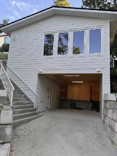 Carriage house - Long term rental- Rossland Image# 3