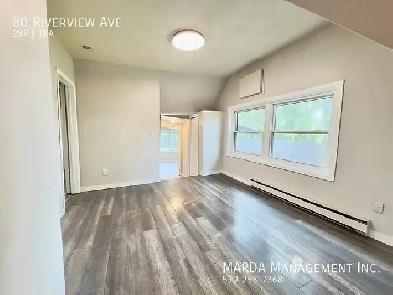 ⸻Bright 2.5 Bedroom Upper Unit – 80 Riverview Ave, LaSalle Image# 1