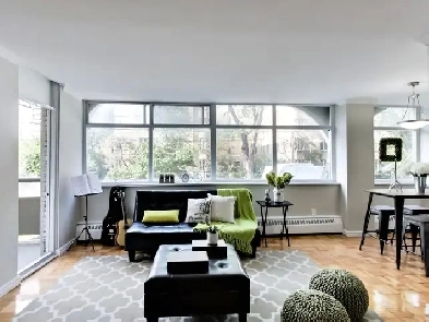 Bachelor Apartment for Rent - 425 Avenue Road Image# 12