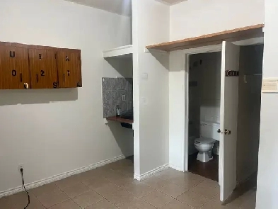 Bachelor Apartment Image# 3