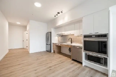 The Monterey - Luxurious Apartment Rentals Image# 15