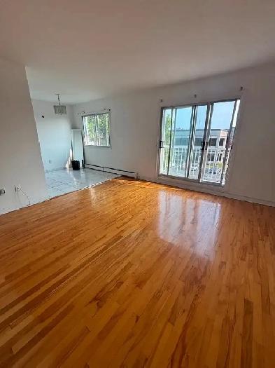 4 ½  - Anjou – Septembre- Chauffage/Eau Chaude Inclus Image# 1