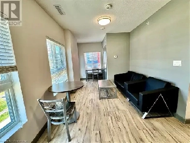 One-Bedroom Unit at 258 Sunview St Image# 3