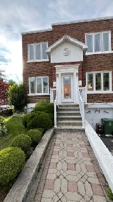 Haut duplex CDN  4 1/2   renove tranquil un mois gratuit Image# 1