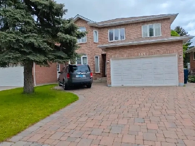 A bedroom with private washrooms available today Image# 1