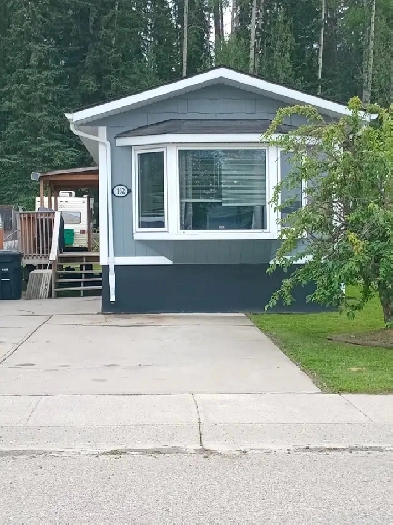 House for Sale in Hinton AB Image# 1
