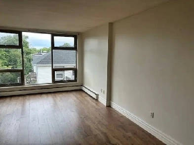 CONDO 1 BEDROOM BY DAL & KINGS CAMPUS Image# 7
