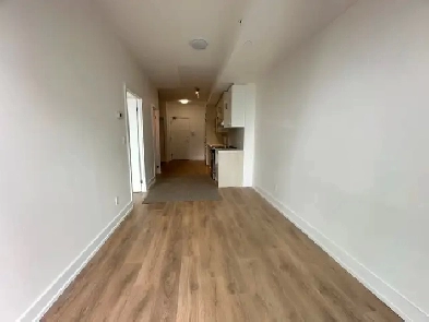 1 1 Condo Near Fairview Mall & Subway – Parking Included! Image# 1