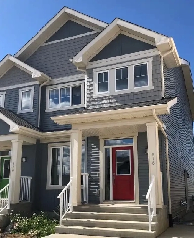 FOR RENT!! BRAND NEW SPACIOUS NEW EXECUTIVE STYLE DUPLEX! 818 Image# 10