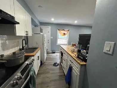 2- 235 Hamilton Road Image# 5