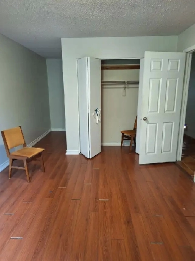 Room for rent in Waterloo (One year lease Not less) Image# 1