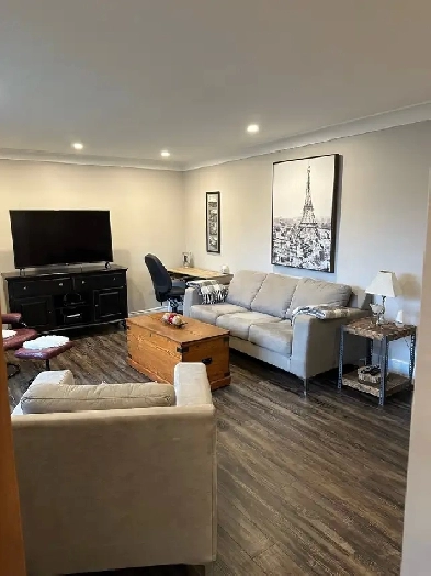 Beautiful 3 Bdrm Incl Utilities on Rosedale Image# 1