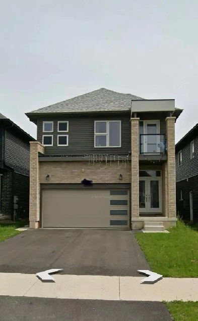 House for Rent 4 Beds and 2 1/2 Baths  in Welland Image# 1