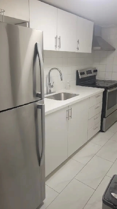 Large basement apartment in Markham Image# 5