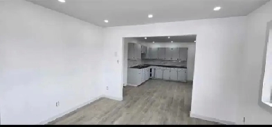 4 bedroom Apartment Newly Renovated Image# 7