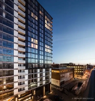 Condo moderne 1 chambre - Centre ville - tout inclus! Image# 2