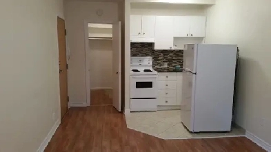 Beautiful Studio Apartment near metro Vendome for September Image# 2