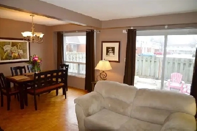 3 Beds,2 Bath,Finished Basement,Appliances,A.C.Garage,Patio.Town Image# 1