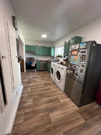 Beau et lumineux 5 ½ - Villeray – Métro 5min - Avec jardin Image# 1