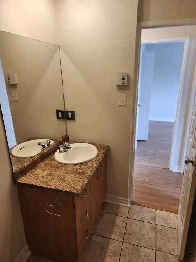 2 Bedroom Apartment / Appartement 2 chambres Image# 1