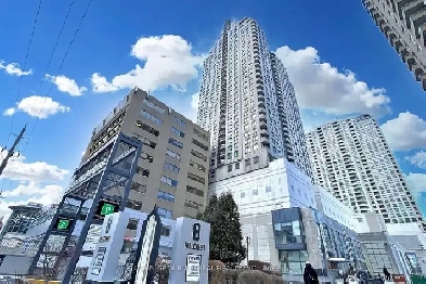 Beautiful Luxurious Tridel Corner Unit Located At Yonge and Shep Image# 1