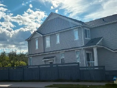 New Furnished 2 bedroom Suite With Backyard Image# 28