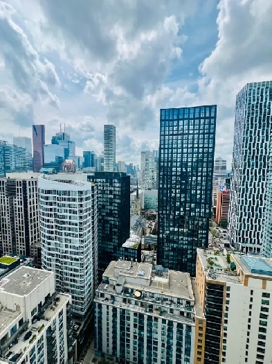 2 Beds 2 FULL Bath with PARKING Downtown Toronto Image# 1