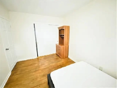 One upstairs room for a male Student / Young professional Image# 7