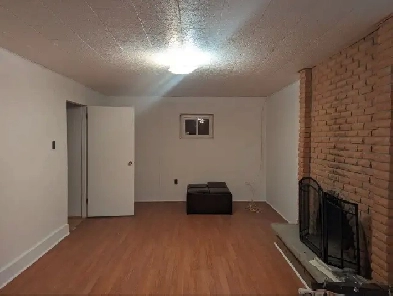 A beautiful 1 1 basement in heart of North York Image# 5