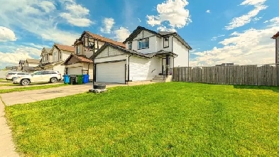 Family Home for Rent | 4 Bed 2.5 Bath | Big Yard | Near Schools Image# 1