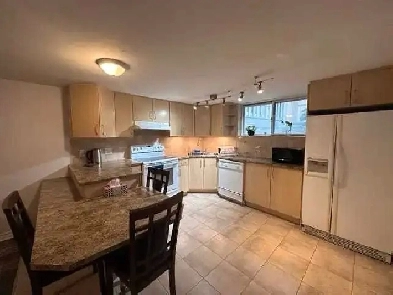 room for rent available Image# 1