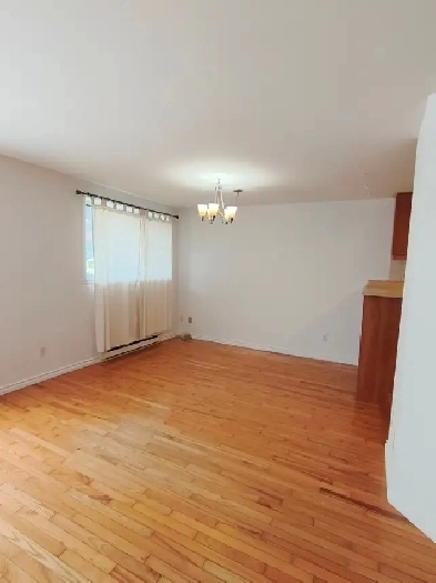 4 ½ Condo for Rent /  4 ½ à Louer  - Laval - 1750$ Image# 1