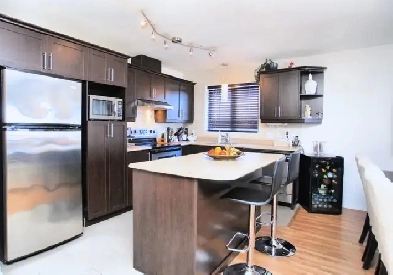 location 4 1/2 Saint-hubert, dispo maintenant! Image# 9