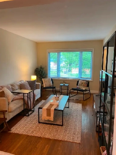 Spacious 2 Bedroom House - Scarborough - Available Now Image# 9