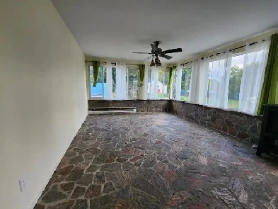 3 Bedroom/ 2 with Office, in Beautiful Windermere ONT Image# 1