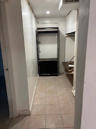 Beautiful Apartment in Etobicoke Image# 14