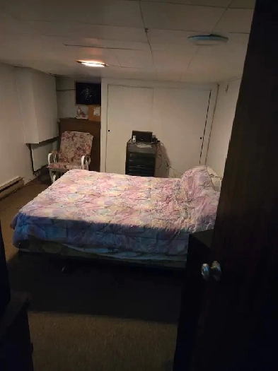 Bachelor et chambre à louer Image# 1