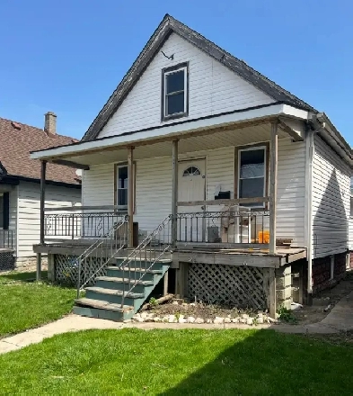 4 Bedroom Full Home for Rent, Finished Basement with large Yard Image# 1